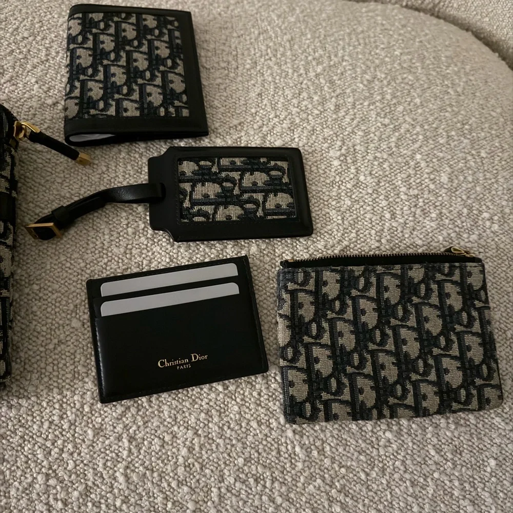Dior travel kit